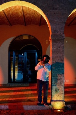 GIUSEPPE di BELLA artista musicista. Fotografie di Giulio Azzarello &copy;2020.