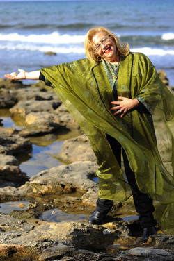 SARA FAVARO attrice e scrittrice italiana. Fotografie di Giulio Azzarello &copy;2015 2016.