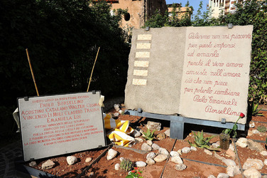 LAPIDE BORSELLINO a Palermo. Fotografie di Giulio Azzarello ©2014.