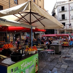 PALERMO. Fotografie di Giulio Azzarello &copy;2022.