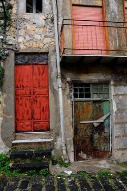 FAVARA in provincia di Agrigento. Fotografie di Giulio Azzarello 2014.