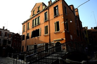 VENEZIA fotografie di Giulio Azzarello ©2020. VENEZIA fotografie di Giulio Azzarello ©2020.