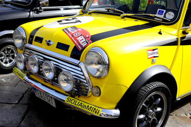 RADUNO di auto classiche MiniCooper. Fotografie di Giulio Azzarello &copy;2016.