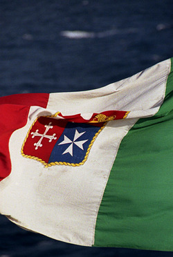 IL PORTO DI GENOVA panoramiche e particolari. Fotografie di Giulio Azzarello &copy;2014.