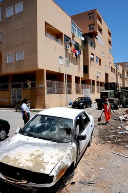 IL QUARTIERE ZEN di Palermo. Fotografie di Giulio Azzarello ©2014. IL QUARTIERE ZEN di Palermo. Fotografie di Giulio Azzarello ©2014.