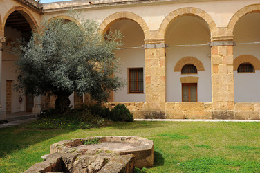 MUSEO DIOCESANO di Marsala. Fotografie di Giulio Azzarello &copy;2014.