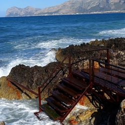 COSTA SICILIANA. Fotografie di Giulio Azzarello &copy;2022.