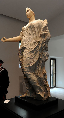 LA VENERE DI MORGANTINA e il suo ritorno dagli USA al museo archeologico di Aidone. Fotografie di Giulio Azzarello &copy;2014.