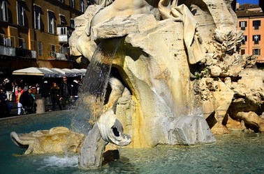 PIAZZA NAVONA Roma. Fotografie di Giulio Azzarello ©2020. PIAZZA NAVONA Roma. Fotografie di Giulio Azzarello ©2020.