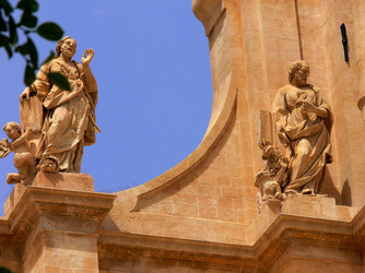 IL BAROCCO DI NOTO in Sicilia panoramiche e particolari. Fotografie di Giulio Azzarello &copy;2014.