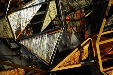 STRUTTURA TRIANGOLARE. Fotografie di Giulio Azzarello &copy;2018.