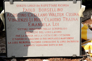 LAPIDE BORSELLINO a Palermo. Fotografie di Giulio Azzarello ©2014.