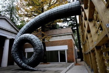 BIENNALE di VENEZIA Arte Contemporanea Giardini. Fotografie di Giulio Azzarello &copy;2020.