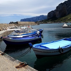 BARCHE. Fotografie di Giulio Azzarello ©2022.