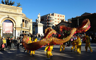 CAPODANNO CINESE panoramiche e particolari. Fotografie di Giulio Azzarello &copy;2014.