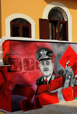 IL MURO DELL ANTIMAFIA e della legalit&agrave; a Partinico in Sicilia. Fotografie di Giulio Azzarello &copy;2014.