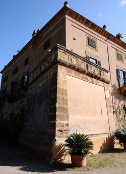 LE VILLE di Bagheria in Sicilia. Fotografie di Giulio Azzarello &copy;2014.