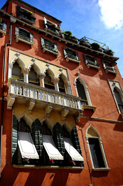 CENTRO STORICO DI VENEZIA fotografie di Giulio Azzarello ©2016. CENTRO STORICO DI VENEZIA fotografie di Giulio Azzarello ©2016.