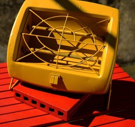 NATURE MORTE DIPINTE fotografie di Giulio Azzarello &copy;2022.