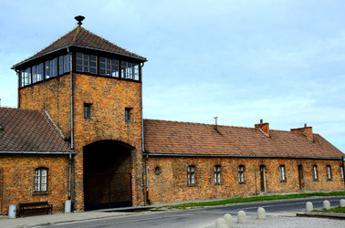 AUSCHIWITZ BIRKENAU il luogo della storia il campo. Fotografie di Giulio Azzarello &copy;2016.