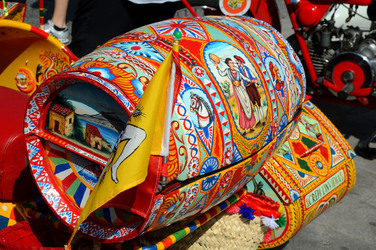 VESPE raduno storico a Palermo panoramiche e particolari. Fotografie di Giulio Azzarello &copy;2014.