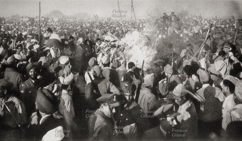 Mohandas GANDHI (1869-1948). Cremation of the body of the Mahatma on the banks of the river Ganges, was killed Jan. 30 by a Hindu extremist, with three gunshot wounds. India January 31, 1948