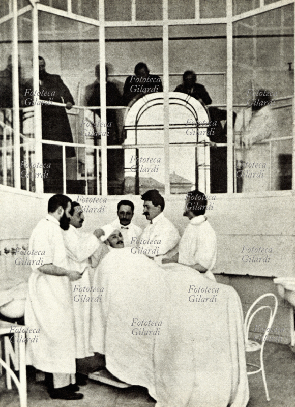 MEDICINA 1900 Sala operatoria, un\