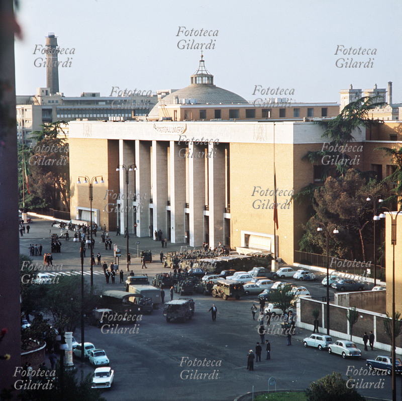 ITALIA 1966 Roma: le forze dell\