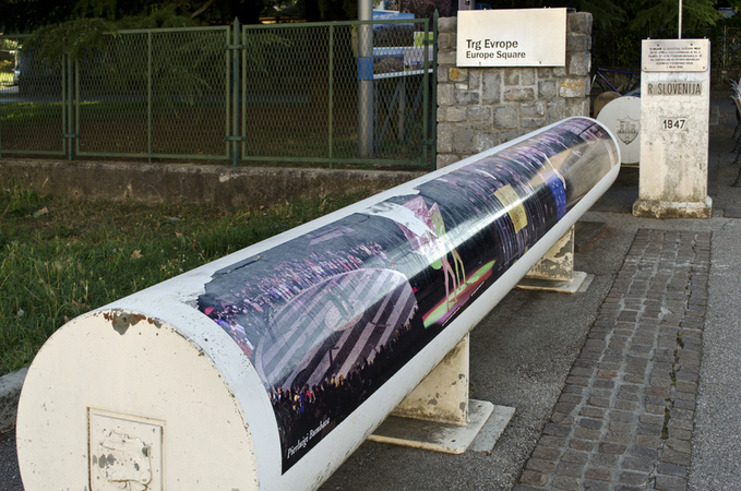 BORDER SLOVENIA ITALY GORIZIA WALL BORDER SLOVENIA ITALY GORIZIA WALL