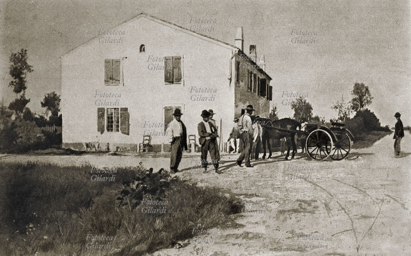 MOTI CONTADINI Ferrarese, dimostranti in sciopero. Italia, luglio 1901.