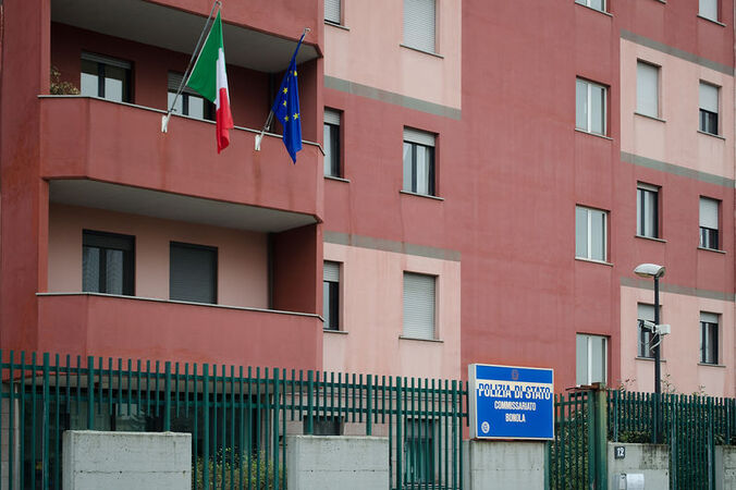 INSEGNA DI COMMISSARIATO