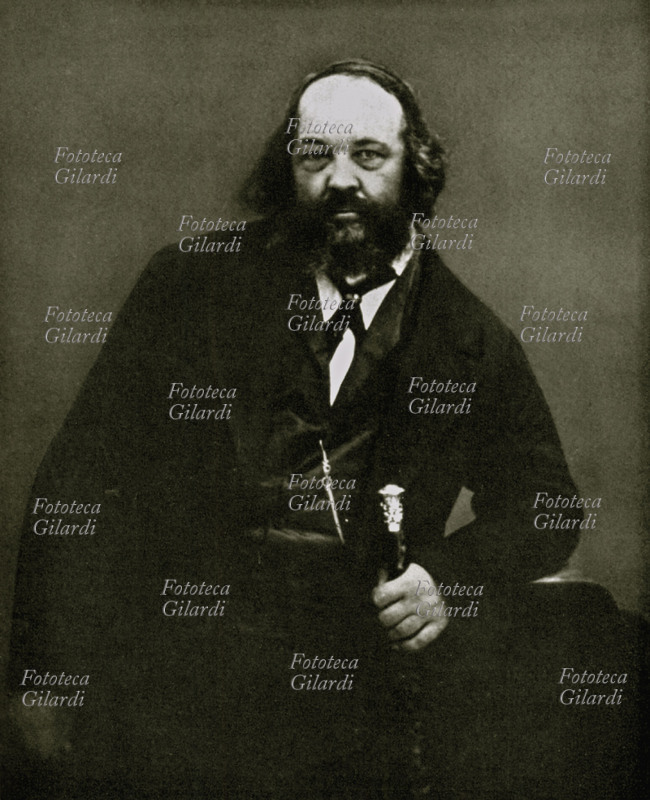 Mikhail BAKUNIN (30 May 1814, 18 May of the Julian calendar – 1 July 1876). The eldest son of an aristocratic family, in 1842 he moved to Berlin and frequented intellectual society, becoming friends with the writer Turgenev. In Paris, in 1844, he met Marx, Proudhon and George Sand. In 1847 he made a speech in favor of the Poles which led to his deportation to Belgium. Within a few months he returned to Paris, but immediately decided to return to help the Polish insurgents. In 1849 he rushed to support the insurrection that broke out in Dresden and ended up in prison, sentenced to capital punishment. In 1857, only thanks to the intervention of his high-ranking relatives was he able to commute his sentence. He escaped from prison in Siberia and returned to Europe, tried to participate in the Polish uprising of 1863 and later moved to Italy, where he contributed to the birth of the Italian workers\