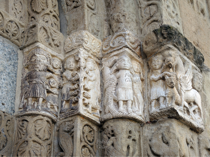 MEDIOEVO arte romanico lombarda, personaggi ed animali fantastici. Bassorilievi in arenaria dalla facciata della Basilica di San Michele Maggiore a Pavia, XII secolo
