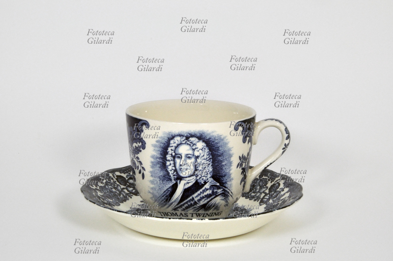 Thomas TWINING (1675-1741) fondatore della celebre azienda inglese \