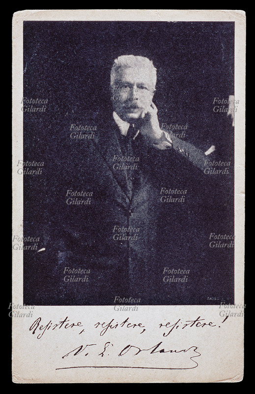 Vittorio Emanuele ORLANDO (1860-1952) giurista e uomo politico italiano. Presidente del Consiglio dal 1917 al 1919; nel gennaio 1925 passò all\