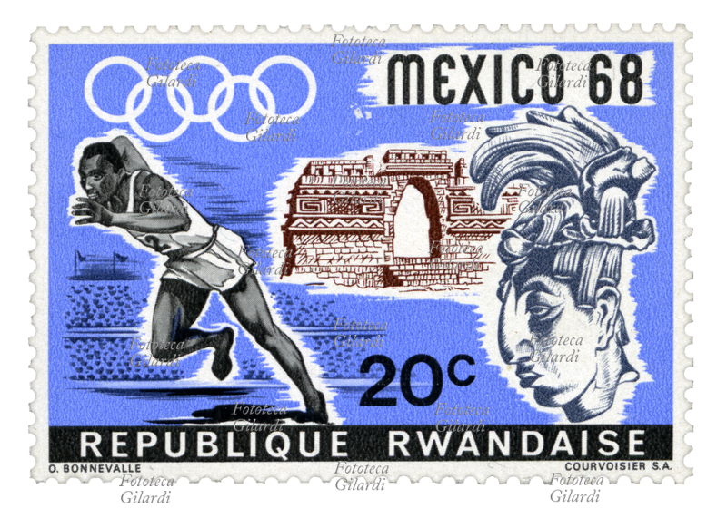 CORSA Francobollo della serie "Giochi olimpici estivi 1968 - Città del Messico (I)" emessa dalle poste ruandesi. Nella vignetta un atleta lanciato in corsa sullo sfondo di antichità messicane. Disegno del pittore belga Oscar Bonnevalle (1920 - 1993), valore nominale 20 santime, fotoincisione Courvoisier S.A. (CH). Repubblica del Ruanda, emissione 27 maggio 1968