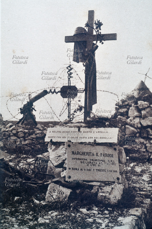I° GUERRA MONDIALE ITALIA caduti, monumento a Margherita K. Parodi, Dama della Croce Rossa al Cimitero Militare di Redipuglia. La sua lapide recita: \