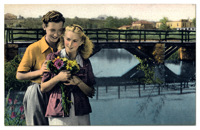 BRACE IN LOVE POSTCARD BRACE IN LOVE POSTCARD