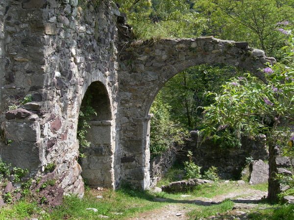 RUDERI DELLA CASA DEL TASSO RUDERI DELLA CASA DEL TASSO