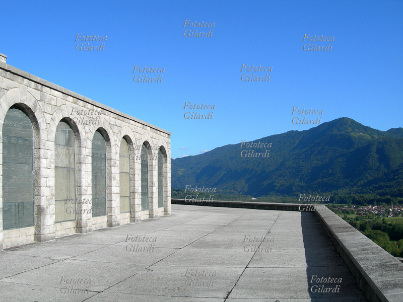 SACRARIO DI CAPORETTO Sacrario militare italiano di Caporetto (sacrario di Sant\