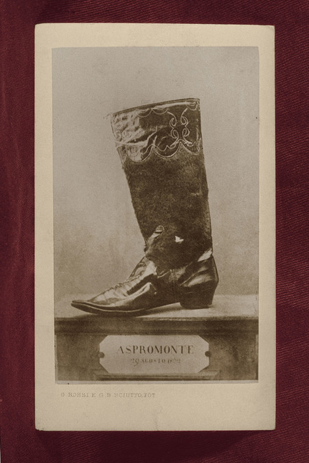 LO STIVALE DI GARIBALDI FERITO AD ASPROMONTE 1870 LO STIVALE DI GARIBALDI FERITO AD ASPROMONTE 1870
