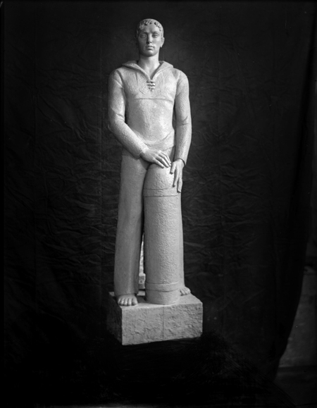 MARINAIO CON BOMBA MARINAIO CON BOMBA