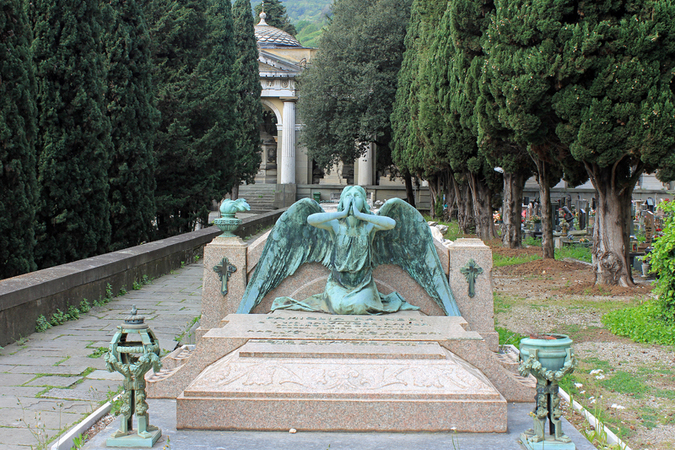 CIMITERO MONUMENTALE DI GENOVA CIMITERO MONUMENTALE DI GENOVA