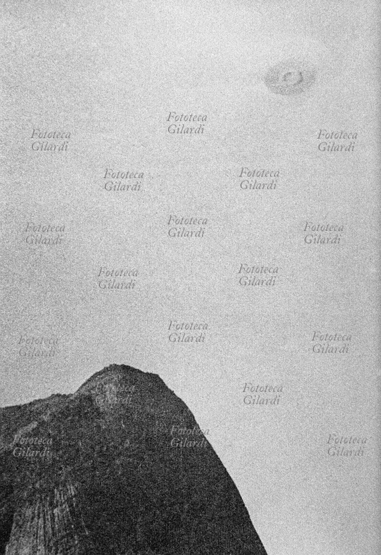 UFO avvistamento oggetto volante non identificato in Brasile, Barra da Tijuca, 7 maggio 1952
