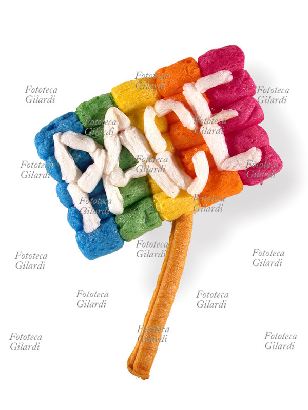 PACE bandiera della Pace, esempio di utilizzo di EcoloGioco® gioco creativo, plastica biodegradabile a base di amido di mais per bambini superiori a 36 mesi. Realizzazione di Franco Ferrario, fotografia di Elena Piccini.