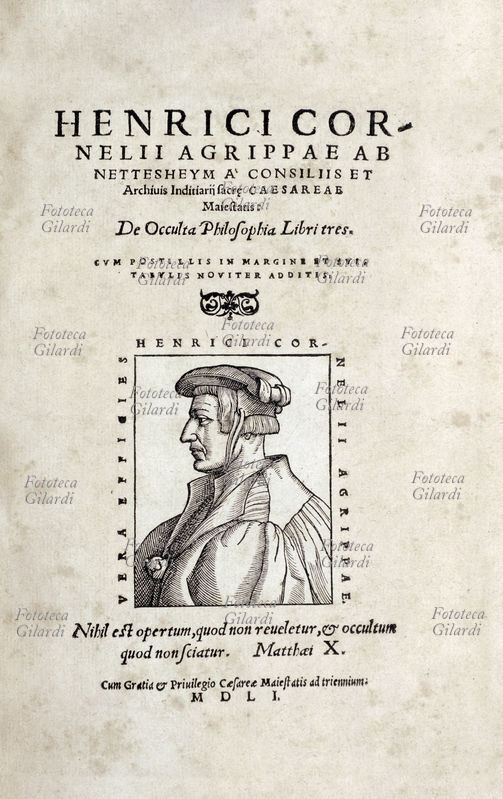 OCCULTISMO frontespizio con ritratto di Heinrich Cornelius Agrippa di Nettesheim (1486-1535) alchimista, astrologo, esoterista e filosofo tedesco, opera \