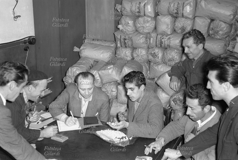 S.M.O. ITALIA lotte operaie alle Ferriere Bruzzo di Genova, in serrata da 35 giorni: il lavoro all\