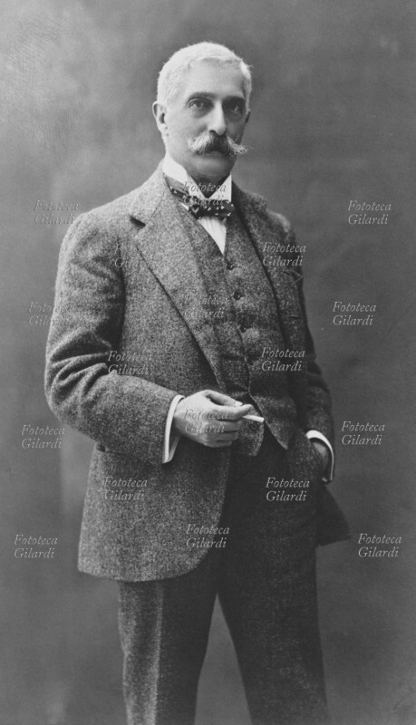 Giovanni VERGA (1840-1922) scrittore e drammaturgo italiano. Ritratto dal fondo \