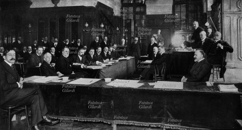 FRANCIA Veduta fotografica di una seduta della "Conferenza Internazionale dell\