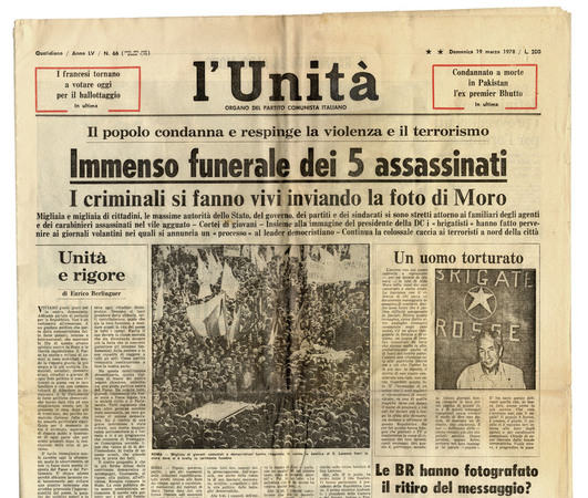 CASO MORO IMMENSO FUNERALE DEI 5 ASSASSINATI CASO MORO IMMENSO FUNERALE DEI 5 ASSASSINATI